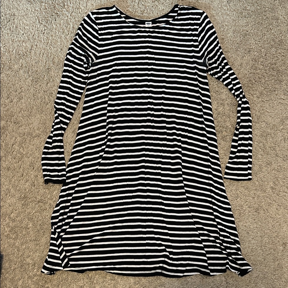 Old Navy Black and White Striped Top
